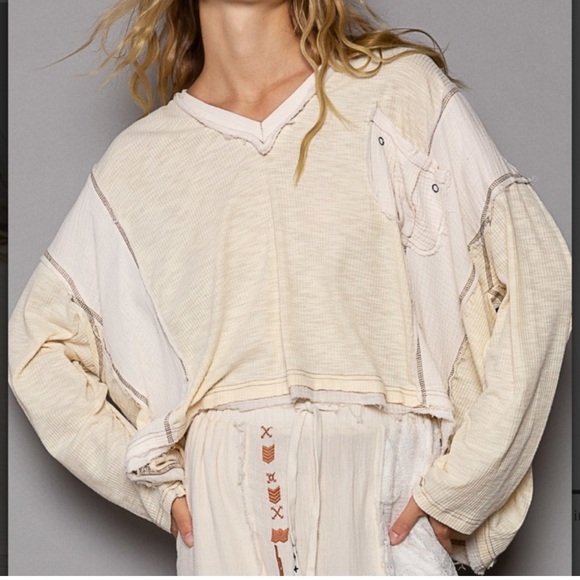 POL V-Neck Ribbed & Double Gauze Oversized Top - Picture 2 of 13